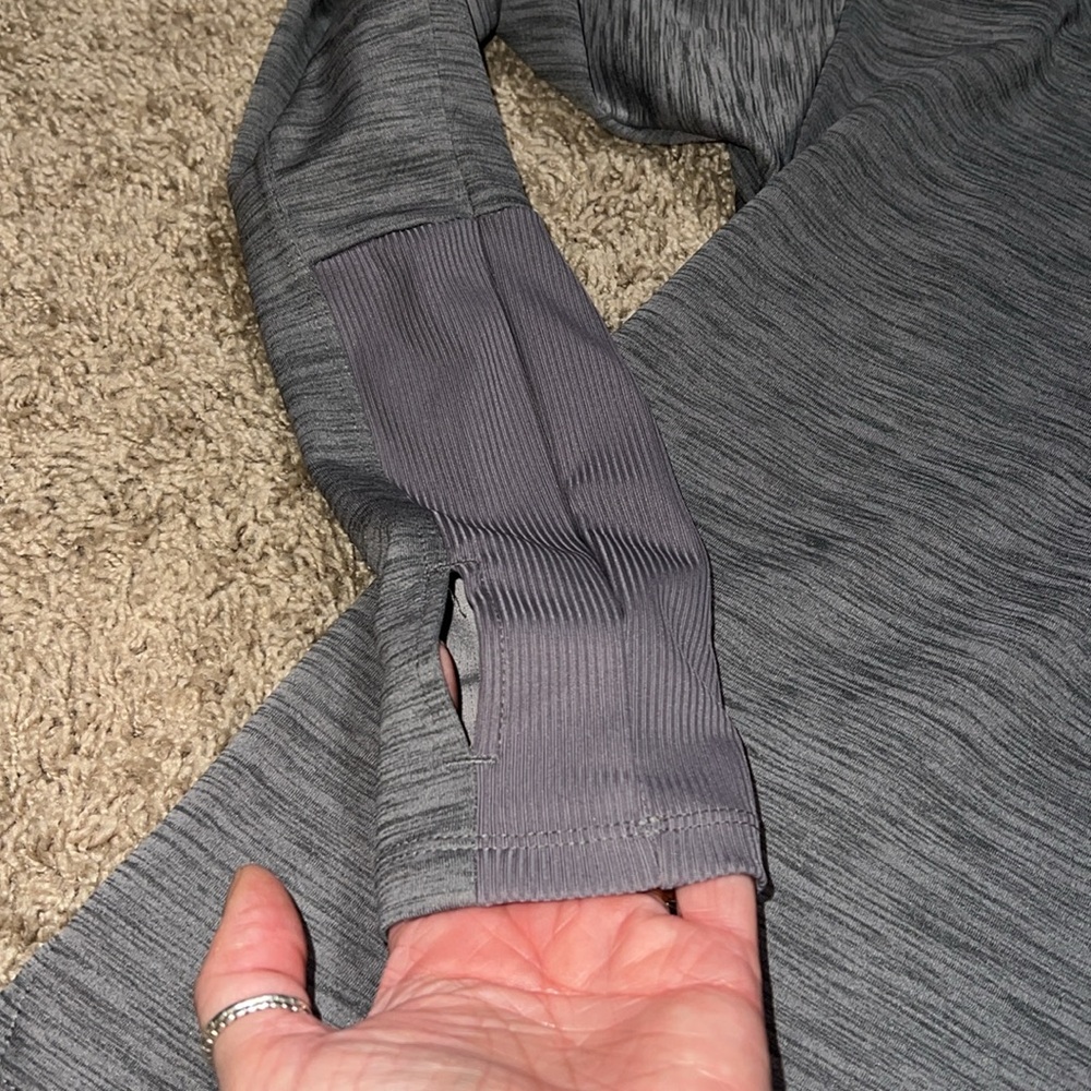 Nike Dri-Fit 1/4 zip - Picture 4 of 6